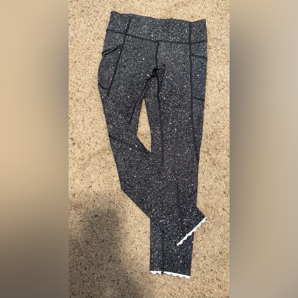 Lululemon fast and free Black and White Speckled tights